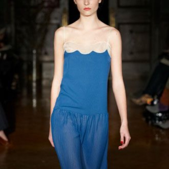 Lyell NYC scalloped silk pleated dress - Picture 2 of 7